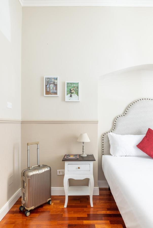 Charming Apartment With Patio A Few Steps From Colosseum Εξωτερικό φωτογραφία