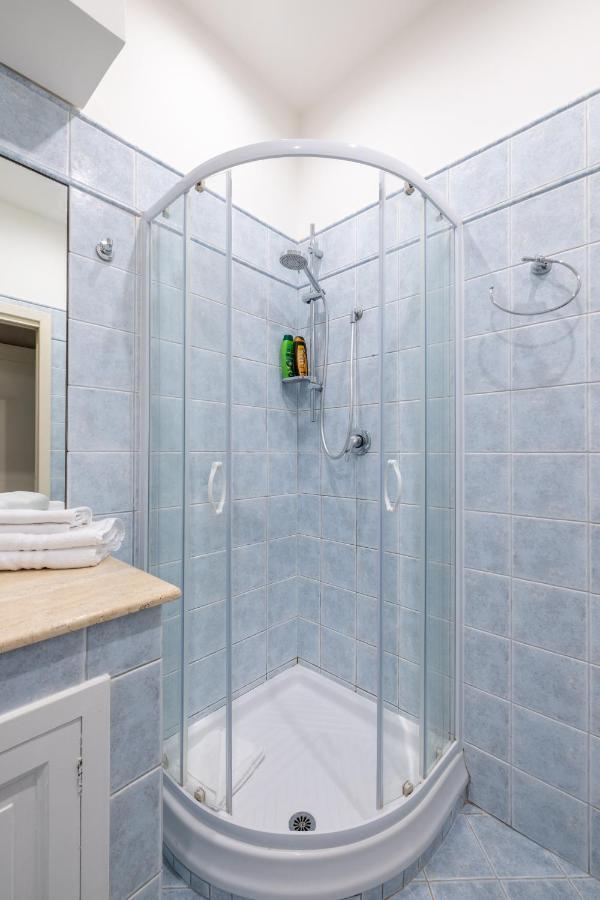 Charming Apartment With Patio A Few Steps From Colosseum Εξωτερικό φωτογραφία