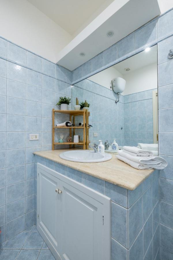 Charming Apartment With Patio A Few Steps From Colosseum Εξωτερικό φωτογραφία