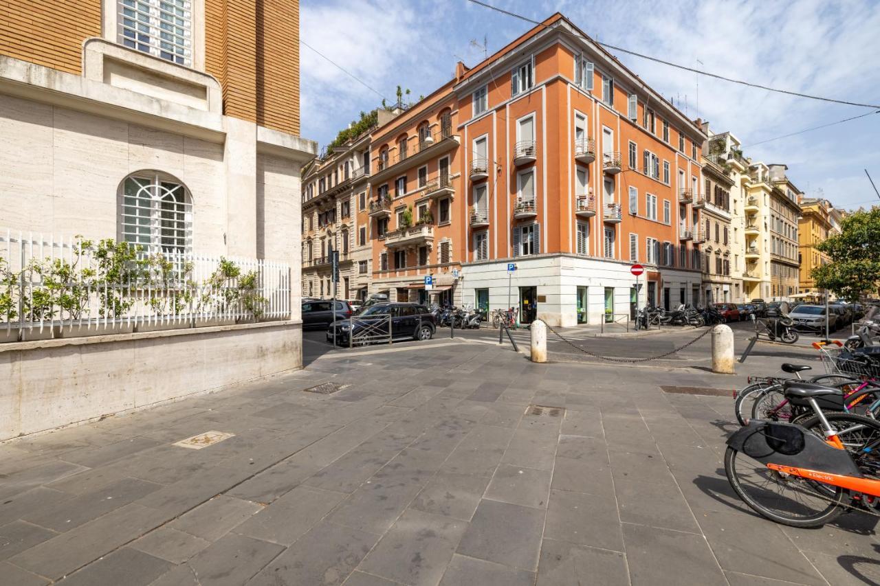 Charming Apartment With Patio A Few Steps From Colosseum Εξωτερικό φωτογραφία